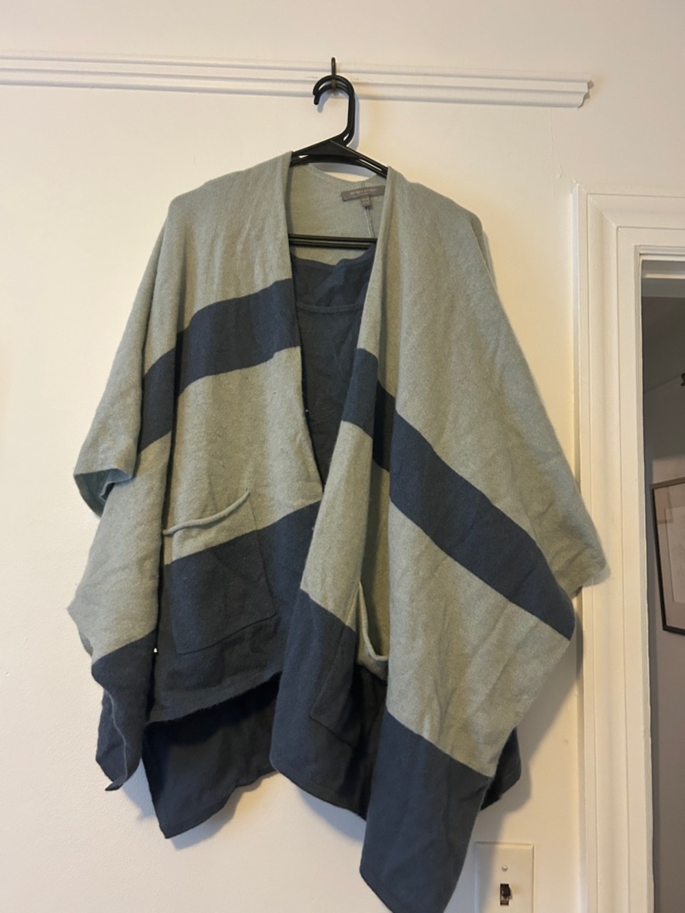 Neiman Marcus Two-Tone Sage and Charcoal Knit Wrap w/ Matching Cashmere Tank,XL